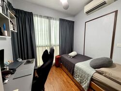 1 Canberra (D27), Condominium #636844691